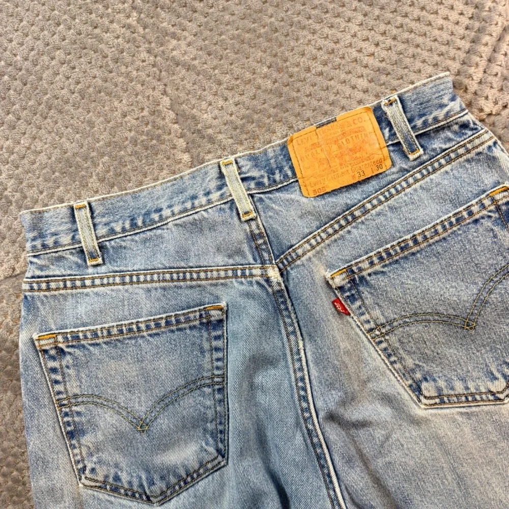 Levis 505 Mens Regular Fit Straight Leg Jeans Light Wash Blue 33x30 Denim Hemmed